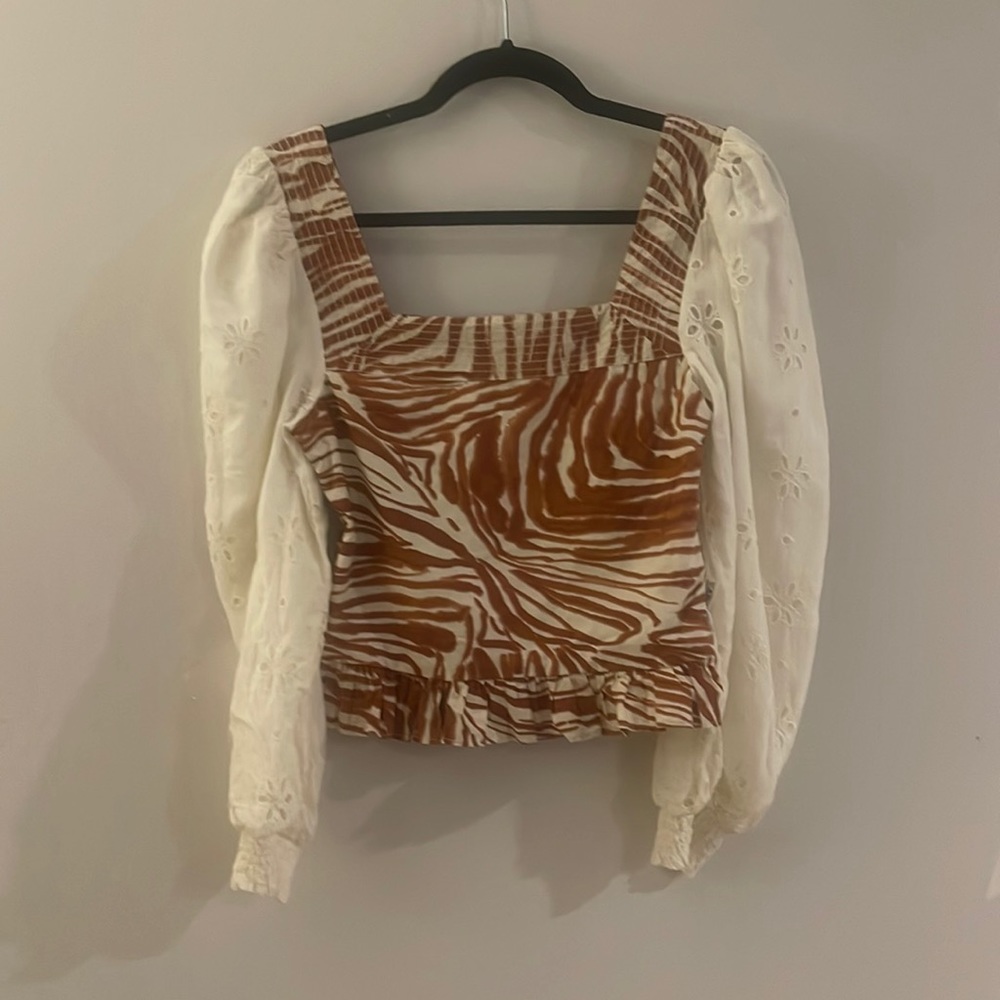 Anthropologie balloon sleeve top